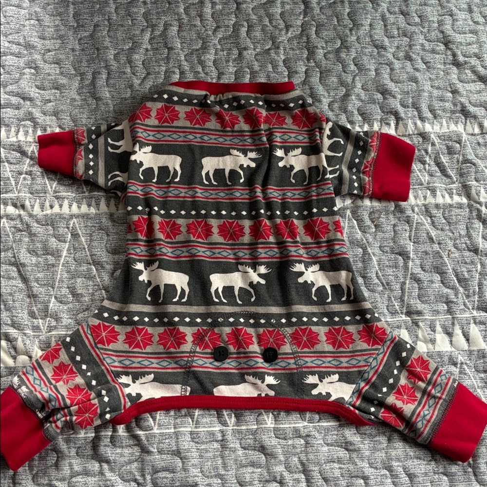 Dog Family Christmas/Holiday Pajamas size medium